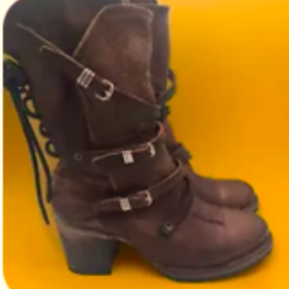 Freebird Cora Brown Boot